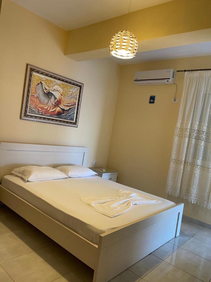 Oni'S Apartments Sarandë 外观 照片