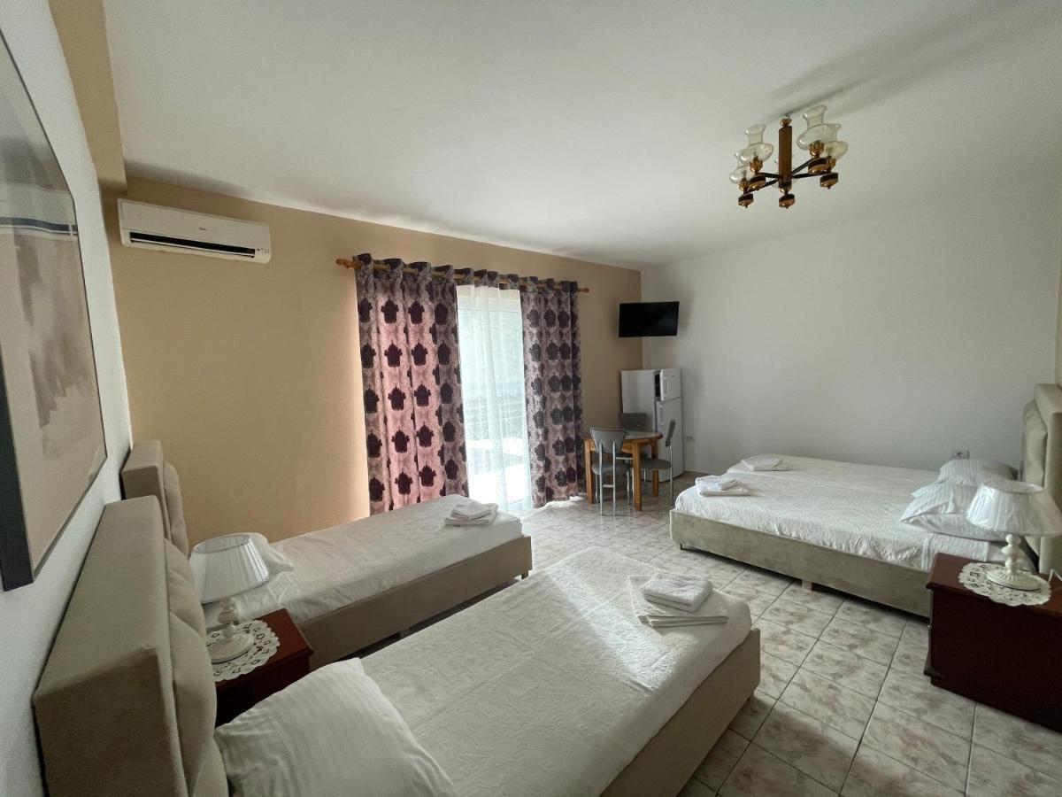Oni'S Apartments Sarandë 外观 照片
