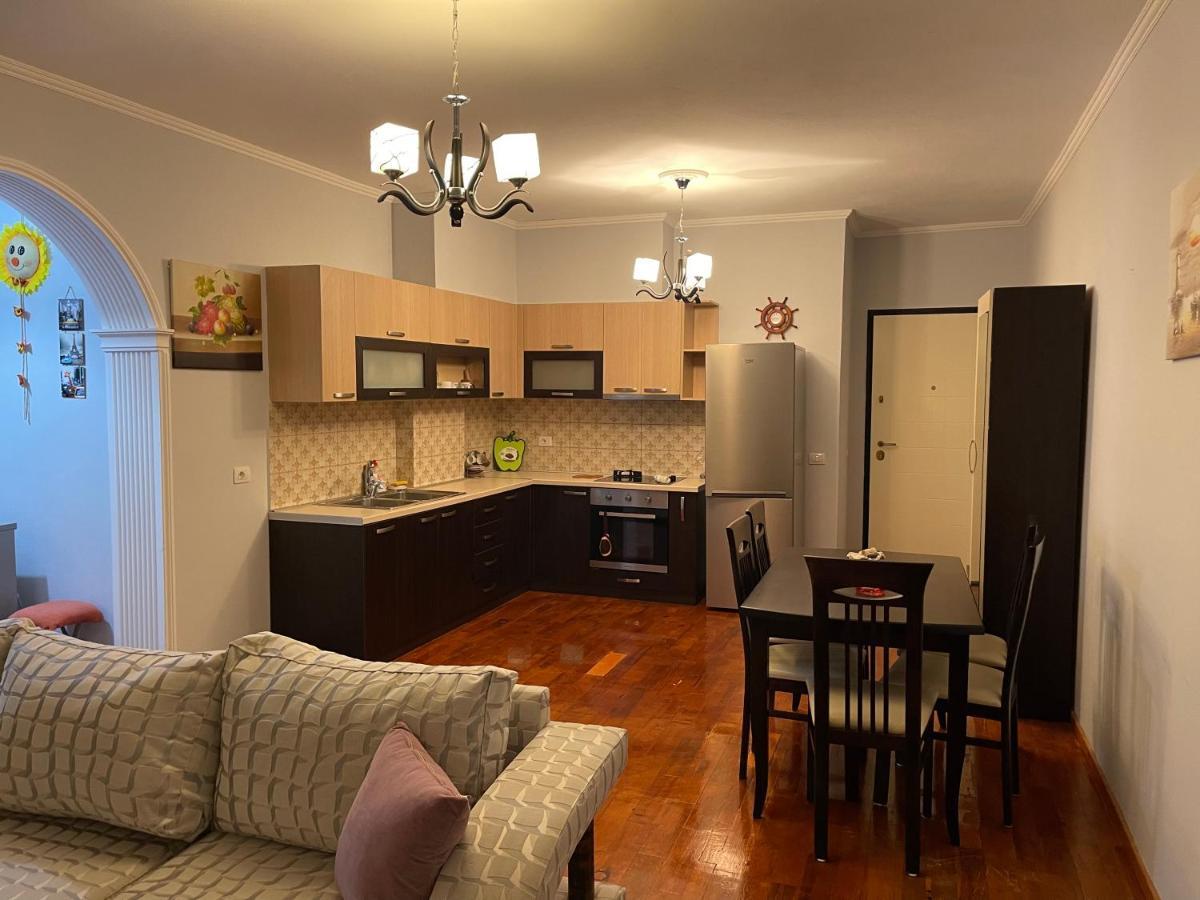 Oni'S Apartments Sarandë 外观 照片