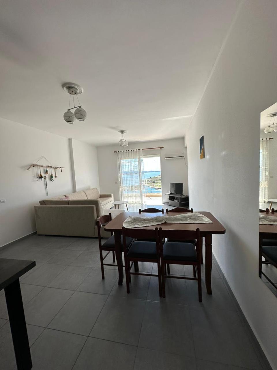 Oni'S Apartments Sarandë 外观 照片