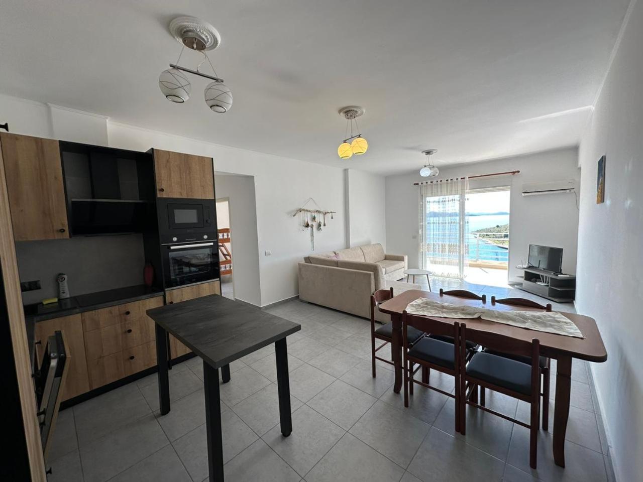Oni'S Apartments Sarandë 外观 照片